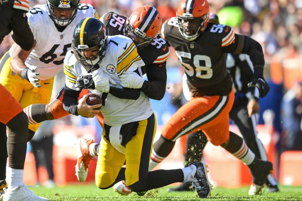 Cleveland Browns Vs Pittsburgh Steelers NFL